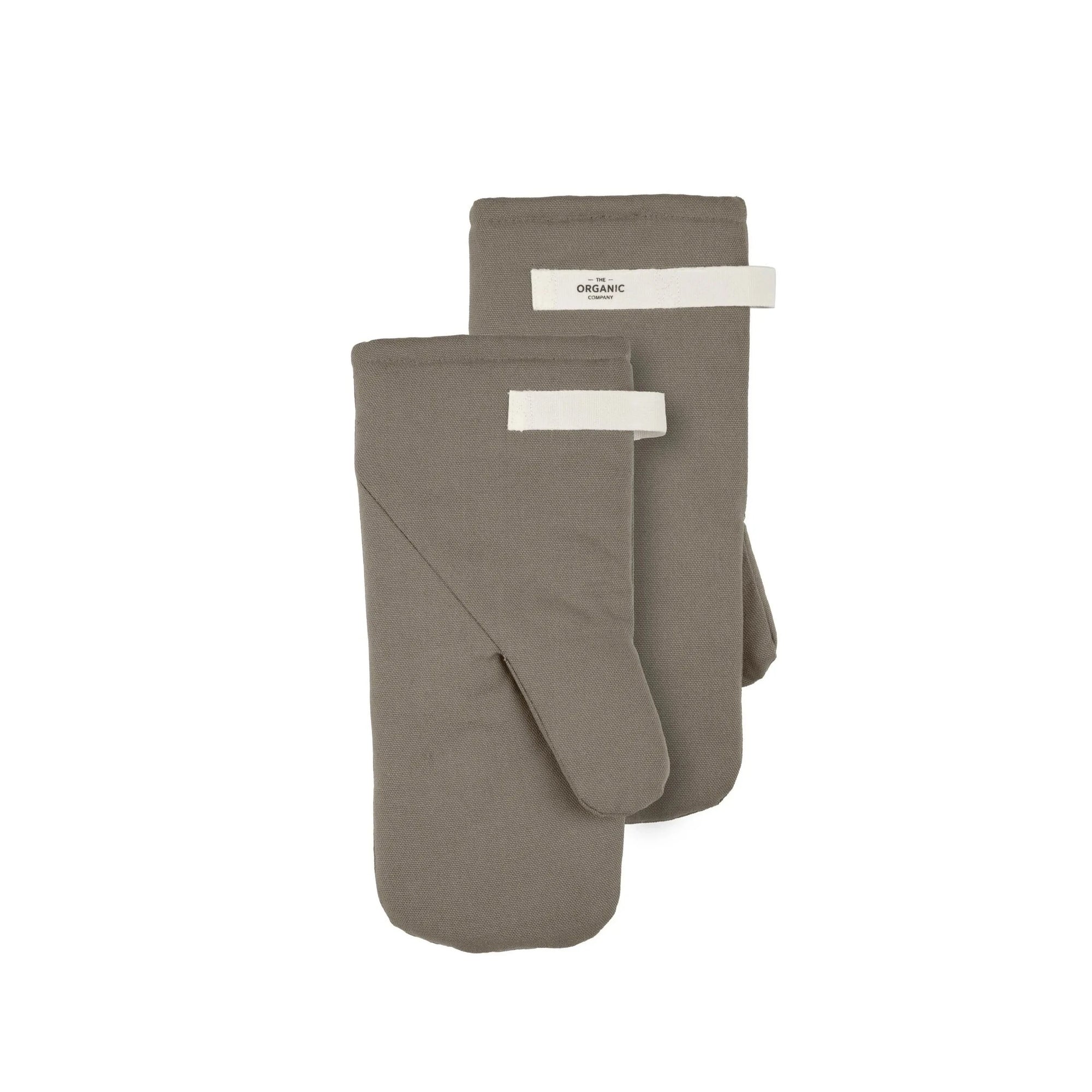 Organic clay oven gloves with white label.