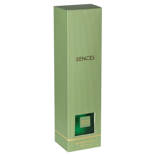 Green Sences alang alang reed diffuser in presentation box.